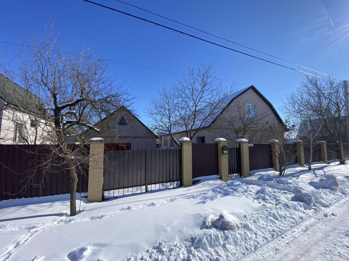 Продам будинок в смт.Баришівка - фото 1