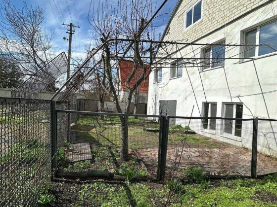 Великий будинок з газом  за вигідною ціною 250 м² 16 соток Київ поруч мін.оф.2% Барышевка
