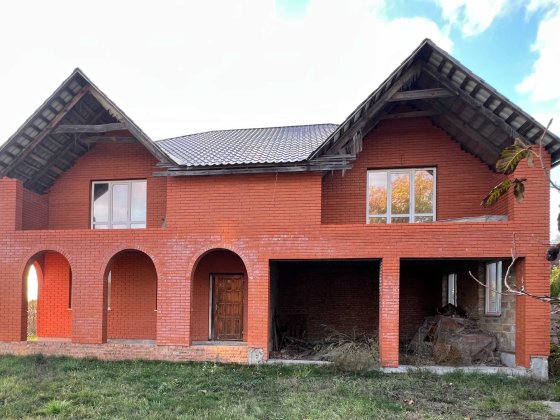 Продаж 5 кім будинку в Баришівці 250м2 в гарному районі - є відеоогяд! Барышевка