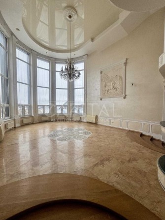 Продаж капітального маєтку 600м2 в селищі Глеваха, Фастівсьго району - фото 1