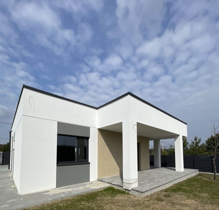 Продається будинок з ділянкою 5 соток - фото 1