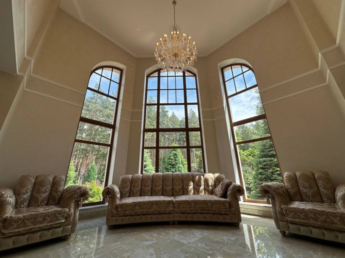 Продаж ексклюзивного будинку на ділянці 36 соток в оточенні лісу. - фото 1