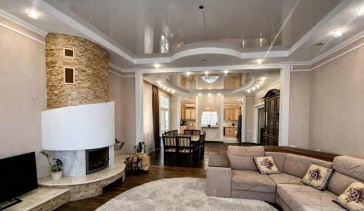 Чудовий котедж під Києвом - фото 1