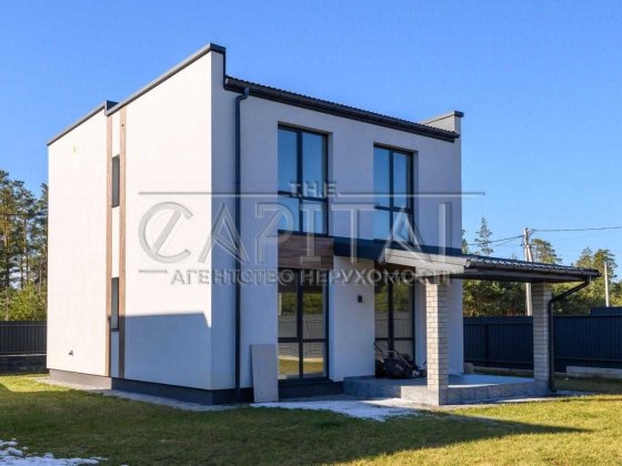 Продаж будинку з ремонтом в містечку Горбовичі в оточені лісу Горбовичі