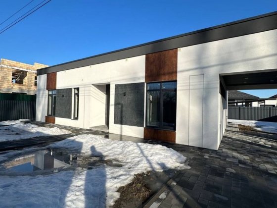 Будинок з підвалом в найкращій локації Білогородки Гнатівка