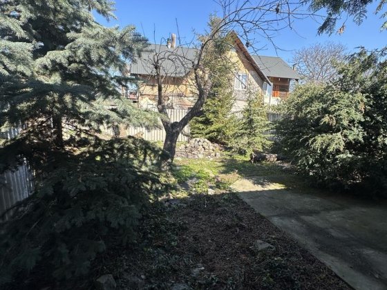 Продаж 1/2 будинку-120 кв.м, 4 сотки центр Горенки Горенка