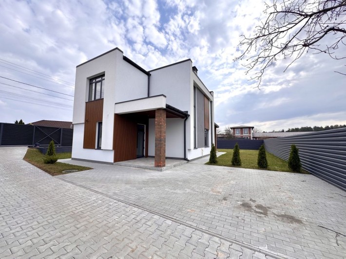 Продаж будинку  127 м2  на 5 сотках в Білогородці - фото 1