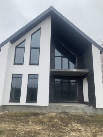 Чудовий будинок в передмісті Києва - фото 1