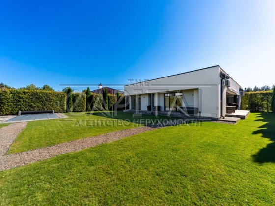 Продаж будинку Дмитрівка КМ БЕЛГРАВІЯ з басейном Дмитровка