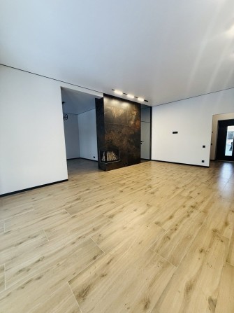 БЕЗ КОМІСІЇ Єксклюзивний будинок з бомбосховищем - фото 1