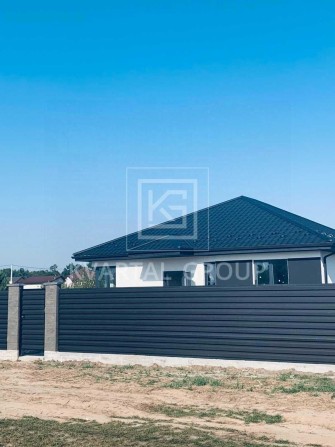 Будинок Дмитрівка ВЕЛИКА ЗЕМЕЛЬНА ділянка! Мінімалне оформлення! - фото 1