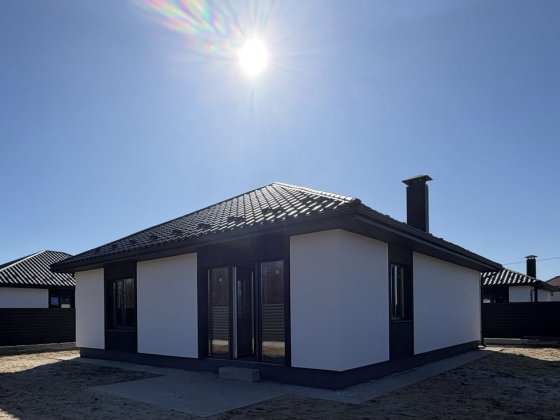 Будинок біля лісу Дмитрівка