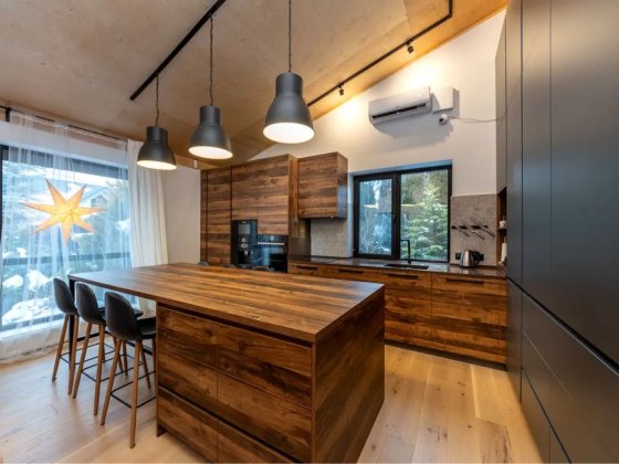 Будинок Зазимʼє 132 кв.м 6 соток Ремонт Зазим'я