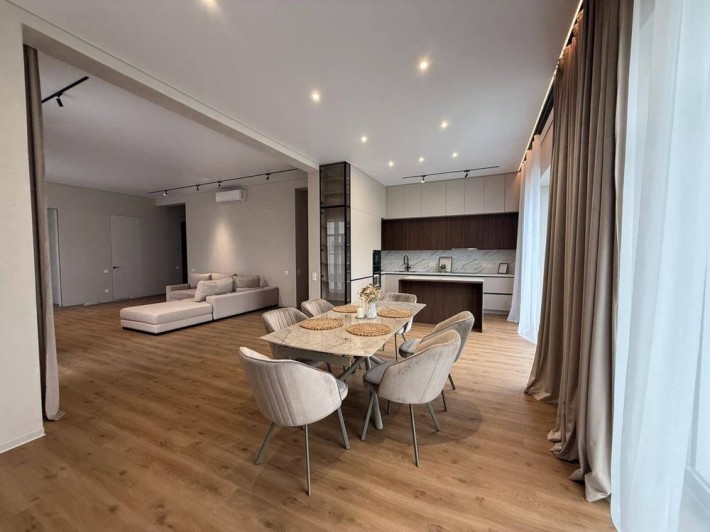 Будинок в КМ Белгравія. Ремонт - фото 1