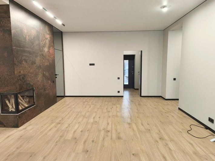 Дмитрівка Будинок з ремонтом Укриття Камін 132 м2 14 соток - фото 1