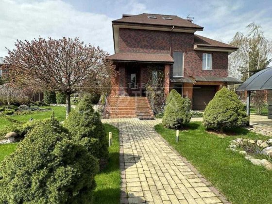 будинок с газом і цоколем Іванковичі Іванковичі