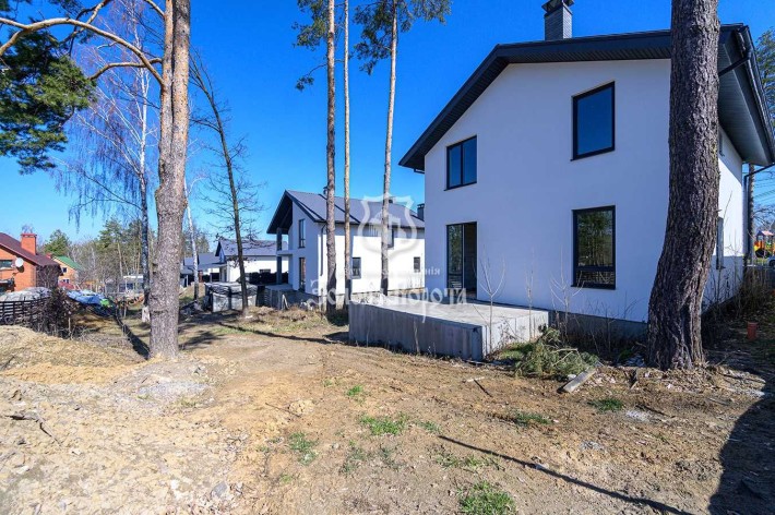 Будинок, 2 поверхи, ділянка 6 соток. с. Іванковичі, Обухівський район - фото 1