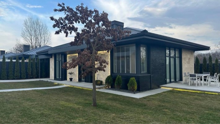 Будинок з РЕМОНТОМ! Газове опалення, центральні комунікації - фото 1