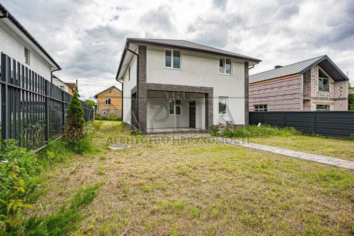 Продаж сучасного будинку в мальовничому і чистому с. Круглик  5 Садова - фото 1