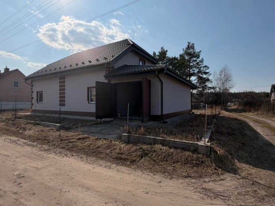 БЕЗ КОМІСІЇ Продам Мансардний Будинок з критим гаражем 30хв. до Київа Лебедівка