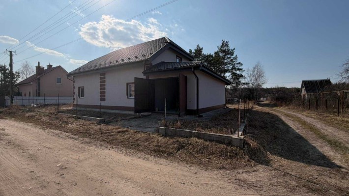 БЕЗ КОМІСІЇ Продам Мансардний Будинок з критим гаражем 30хв. до Київа - фото 1