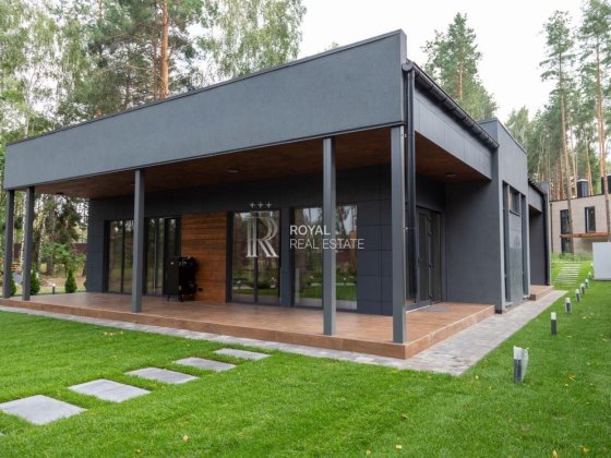 Продаж ділянки з 2 будинками КМ Riviera Village с. Лебедівка Паркінг Лебедівка