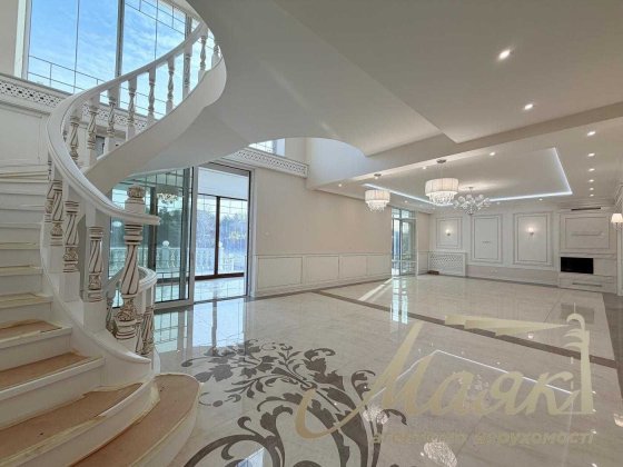 Будинок 417м2 та 50 соток, сосни та вихід до води, Лебедівка, Лебедівка