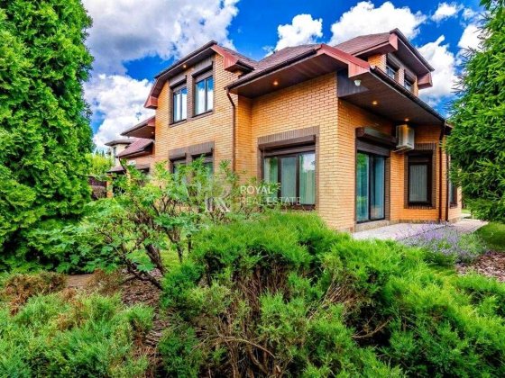 Продаж будинку з червоної цегли в класичному італійському стилі/Мархалівка/Васильківський р-н/Басейн Мархаловка