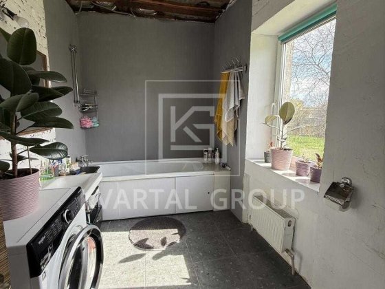 Продаж будинку в передмісті Києва з великою ділянкою Михайловка-Рубежовка