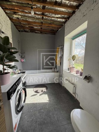 Продаж будинку в передмісті Києва з великою ділянкою - фото 1