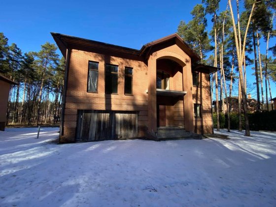Продажа заміського будинку Мощун