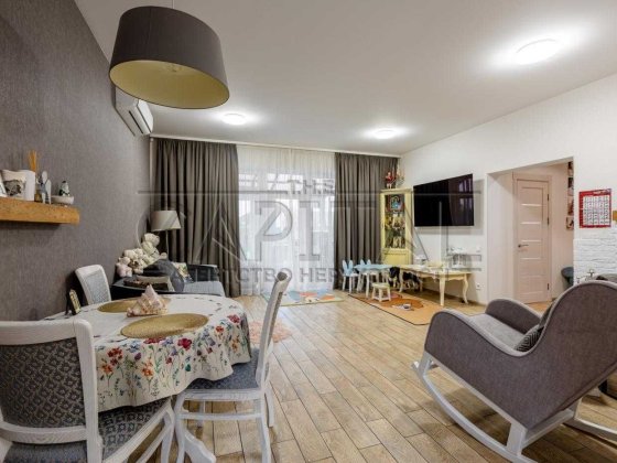 Продаж будинку 7 соток  з ремонтом Осещина КМ Міжріччя Осещина