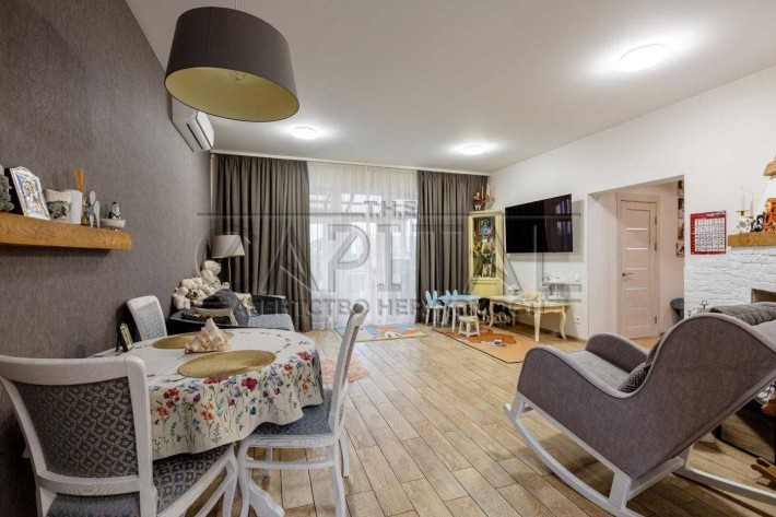 Продаж будинку 7 соток  з ремонтом Осещина КМ Міжріччя - фото 1