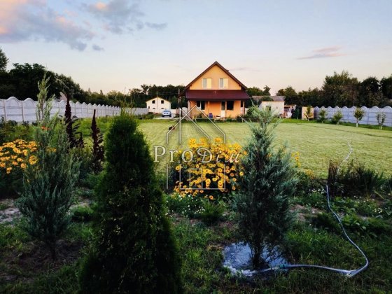 Продаж будинку 125 кв.м. з ділянкою 25 соток.с. Осикове Осикове