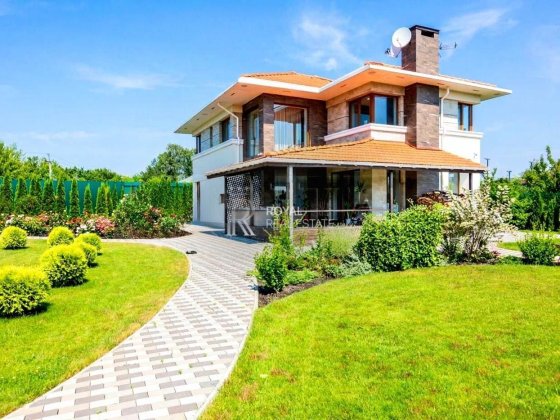Продаж Будинок 260м2 Осиково Фастівський 30 соток Ландшафт Тераса Генератор Осикове