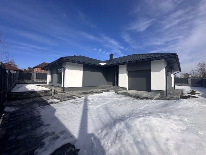 Будинок з гаражем і великою терасою в Михайлівці-Рубежівці/ Газ є! - фото 1