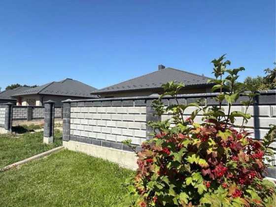 Продаж якісного будинку в 12 км від метро Житомирська Петрушки