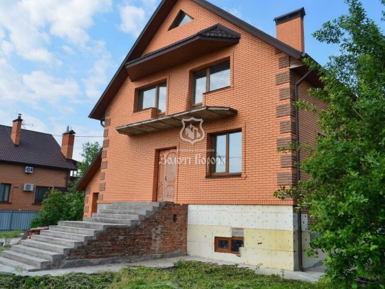 Будинок, 2 пов. Під ремонт. село Петропавлівське, Бориспільський район Петропавлівське