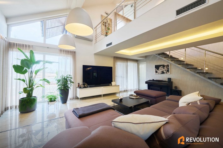 БЕЗ % Ексклюзивний будинок 400м з виходом на воду Плюти Козин - фото 1