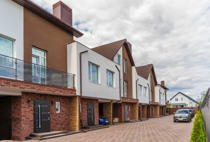 Продаж будинок таунхаус 167м2 + крите паркомісце Погреби,Київ,Троєщина - фото 1