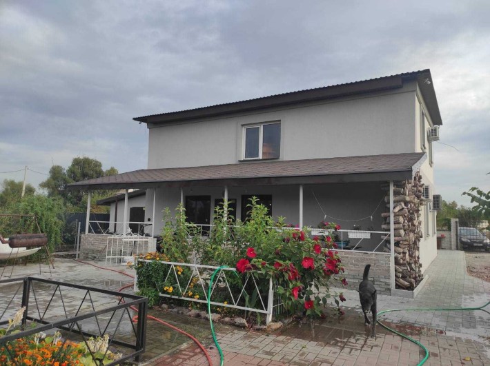 Рожни с. 5 км від Києва. 15 соток, новий будинок. - фото 1