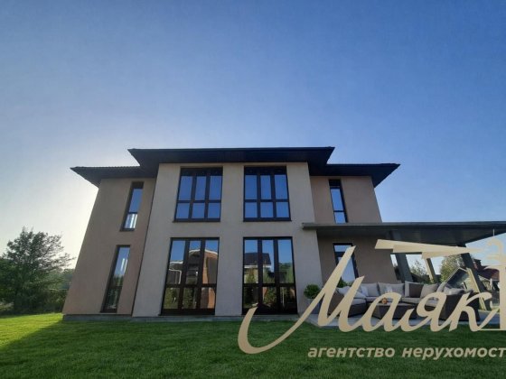 Продажа 2х-этажного дома 269 м2, с. Романков, Обуховский район, Киевская область. Романків