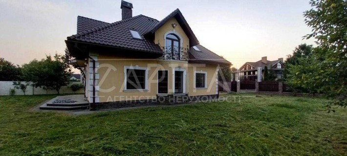 Продаж / Будинок / 295 м2 / Романків / вул. Лісова - фото 1