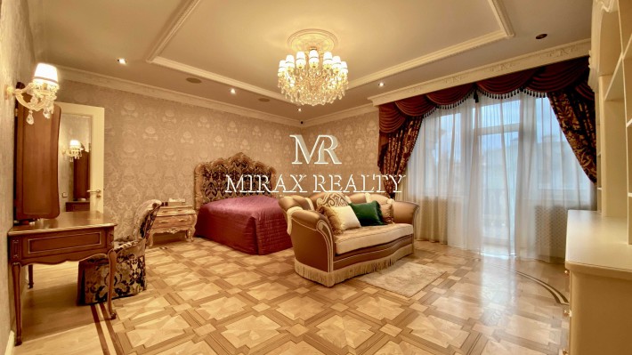 Продаж домоволодіння 1200 м2 ділянка 30 сот закрите КМ Романків - фото 1