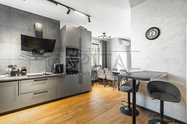 Продаж будинку з басейном та садом Старі Петрівці Вишгородський район - фото 1