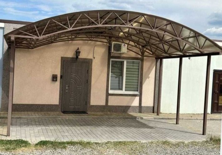 Заміський будинок КМ Хутокор ( власник ) - фото 1