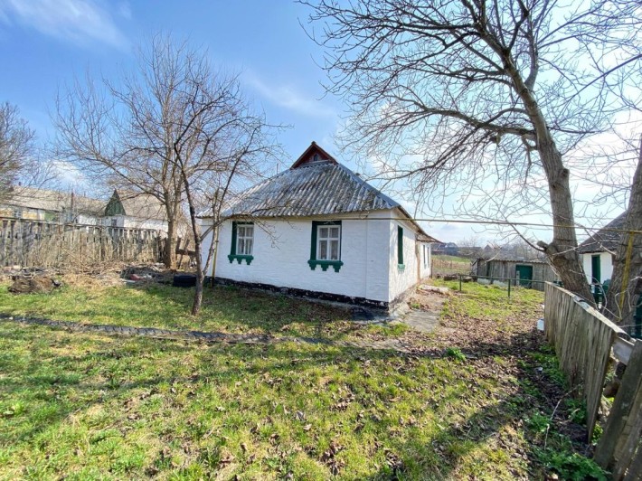 Продам будинок в селі Фурси - фото 1