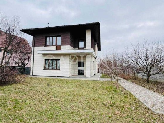 Будинок для сім’ї біля Києва 10 хв з укриттям Автонономність є Гараж Хотів Чабани Новосілки Хотів