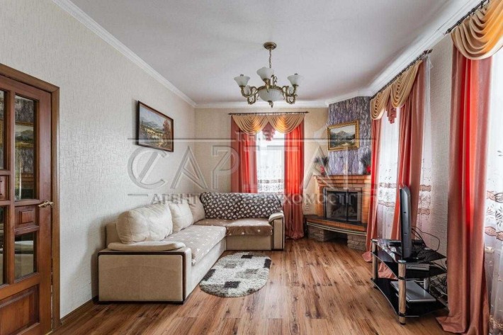 Будинок в Хотів пару хвидин до Києва газове отоплення Локація топ Є підвал - фото 1