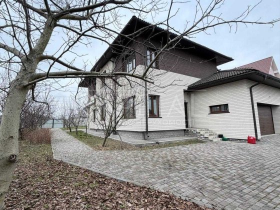 ПРОДАЖ якісного будинку з цегли з частковим ремонтом 8.64 сотки ділянка гараж підвал ТОП Хотів Хотів